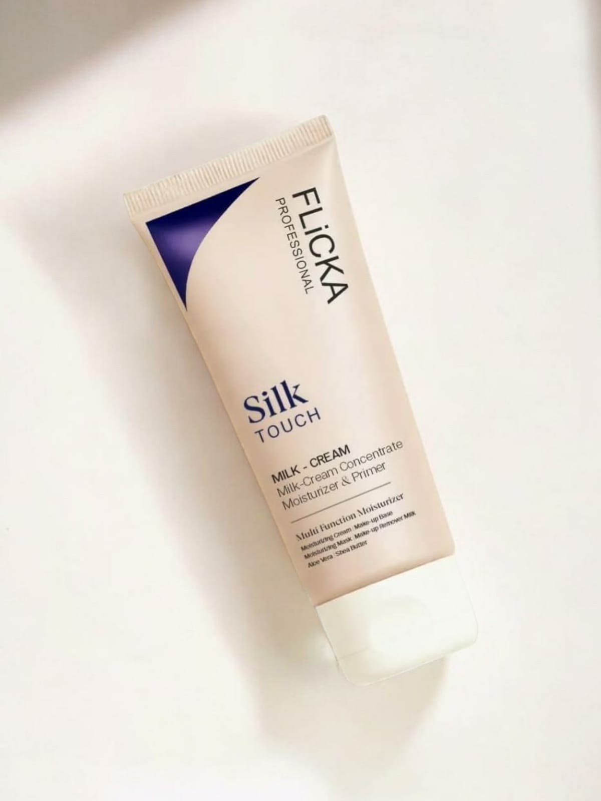 FLiCKA Silk Touch 3-in-1 Moisturizer And Primer - 60g